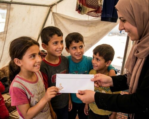 مساعدات نقدية